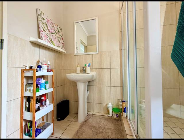 2 bed property for sale in TERENURE
